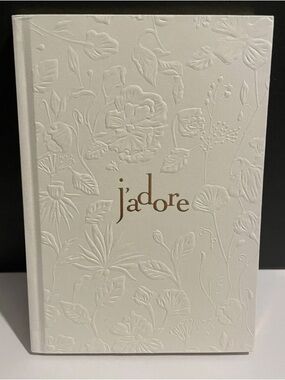 Dior Embossed Floral Notebook - White & Gold✨